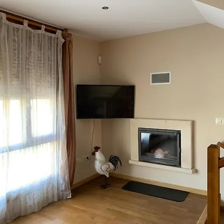 Casa En Martín Miguel A 15 Minutos De Segovia Сasa de vacaciones *