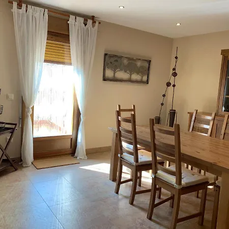 Сasa de vacaciones Casa En Martín Miguel A 15 Minutos De Segovia *